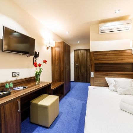Hotel Sanvit Lake Resort & Spa 奥克宁卡 外观 照片