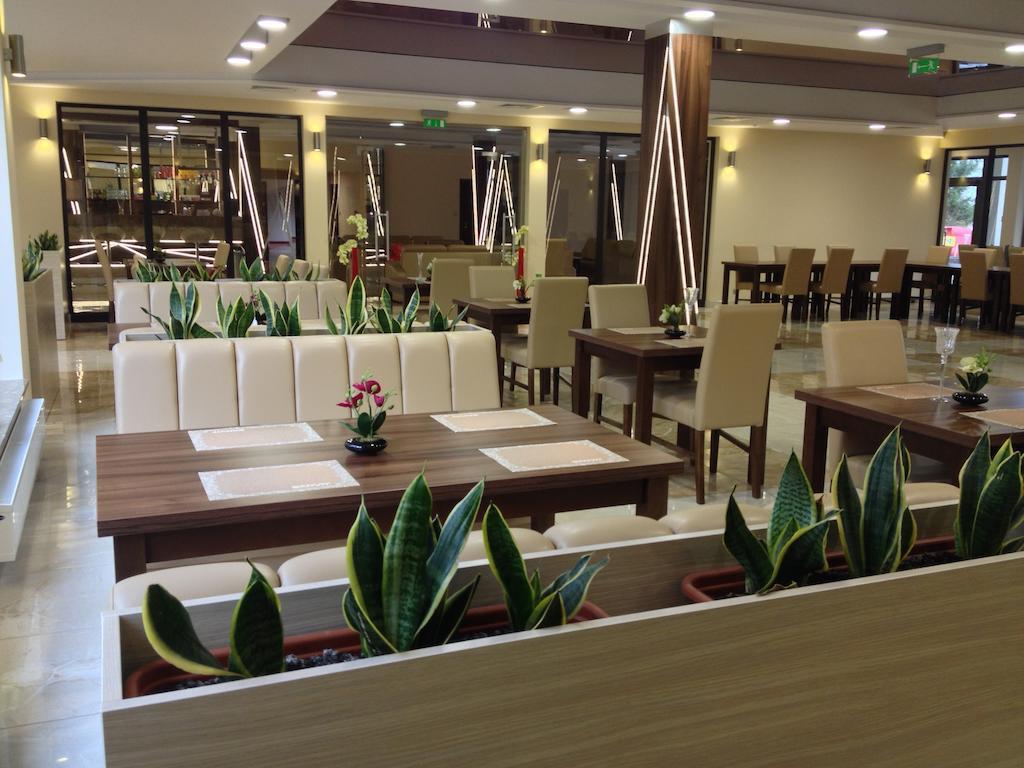 Hotel Sanvit Lake Resort & Spa 奥克宁卡 外观 照片